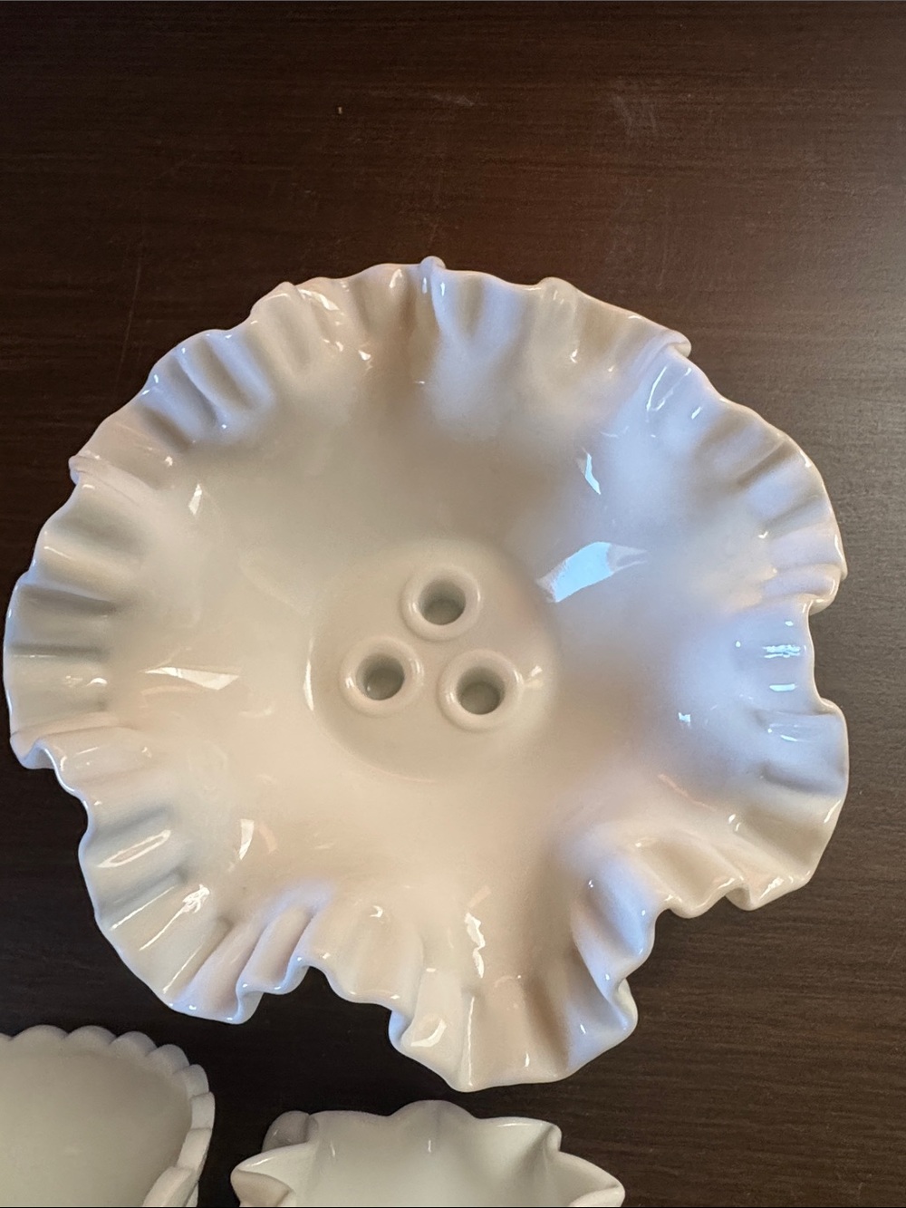 Vintage White Hobnail Milk Glass Vase and Mugs Set - Elegant Home Accents - Picture 3 of 14